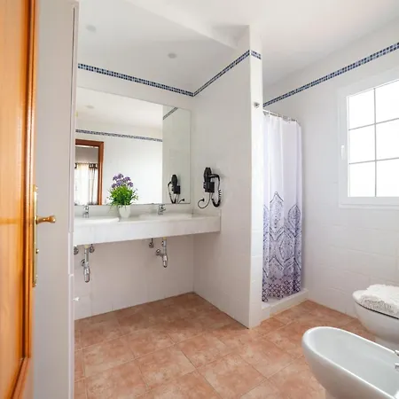 In Near Beaches * Tuineje