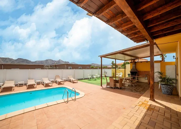 بيت للعطل In Near Beaches Tuineje