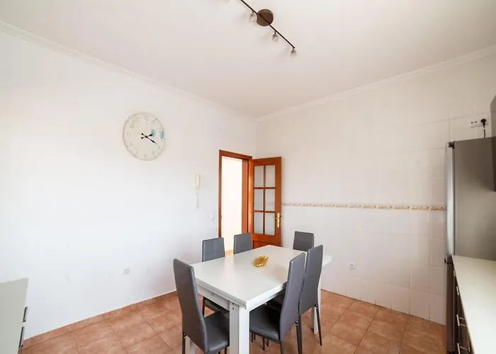 In Near Beaches بيت للعطل