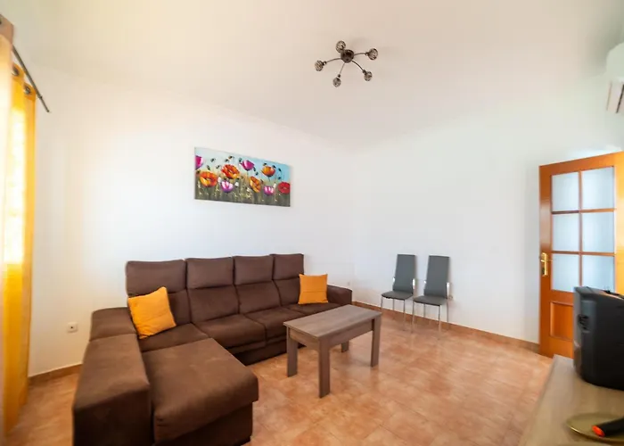 In Near Beaches بيت للعطل *