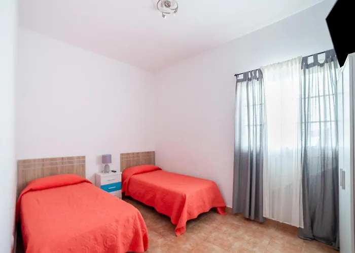 بيت للعطل In Near Beaches