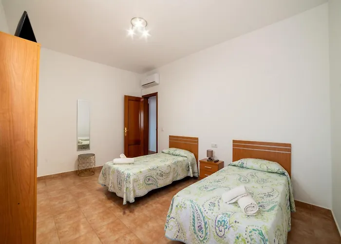 بيت للعطل In Near Beaches *