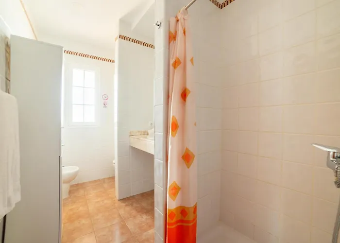 بيت للعطل In Near Beaches *