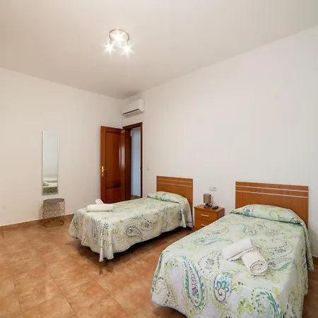 Vakantiehuis In Near Beaches *